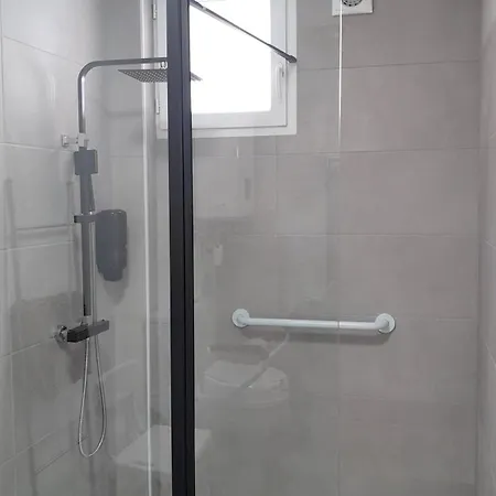 Le Riberal Hotel *
